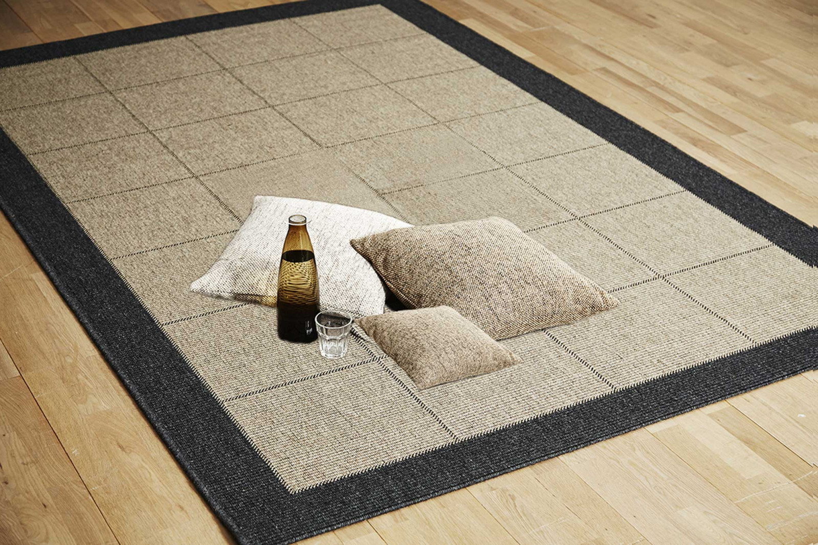  Casablanca Grid preproga | HC Interior RugsSiva tkanina 969