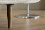 Unfurl Lounger kavč detajl lesene noge