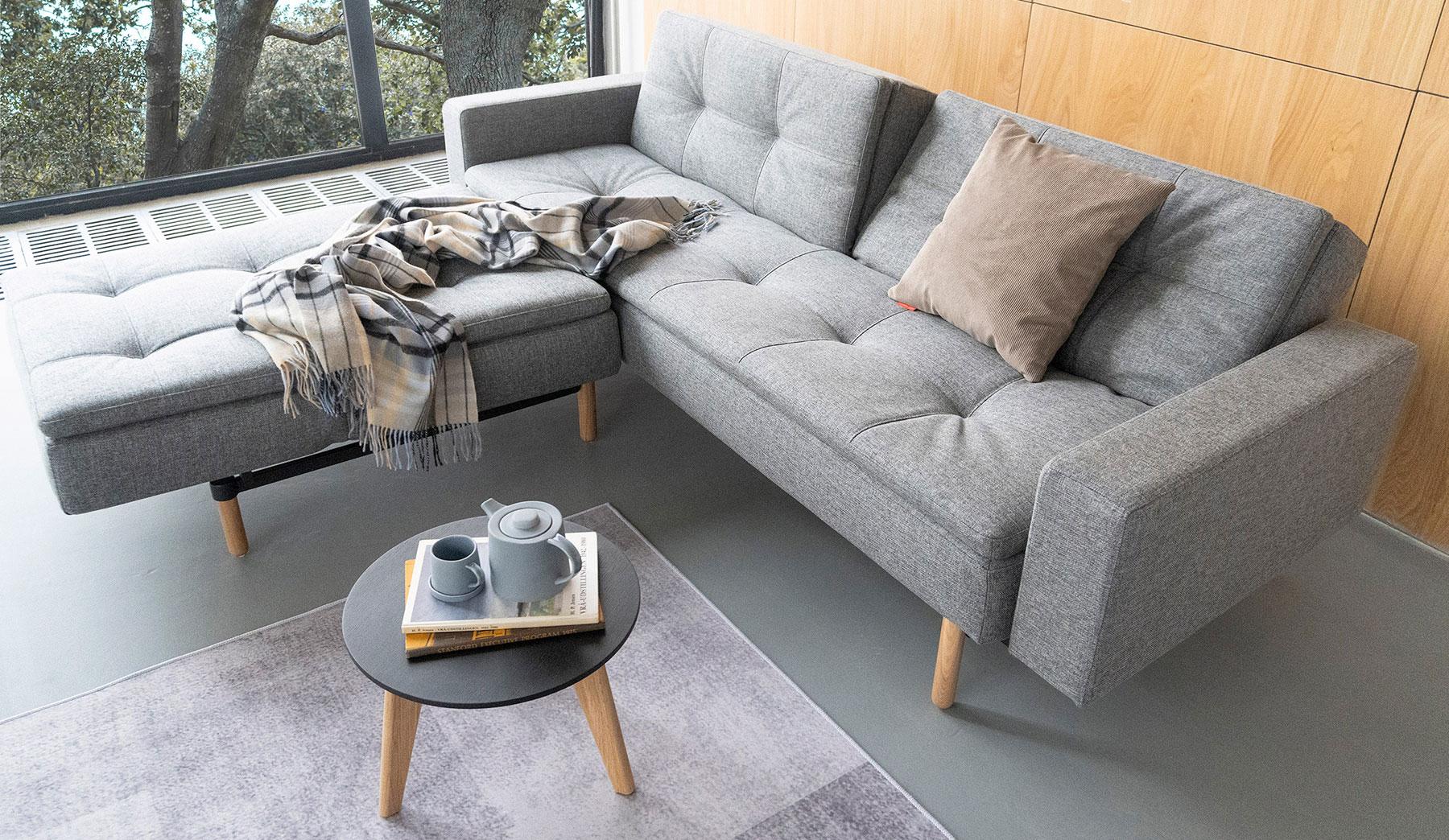 Klubska Miza Nordic Black Oak