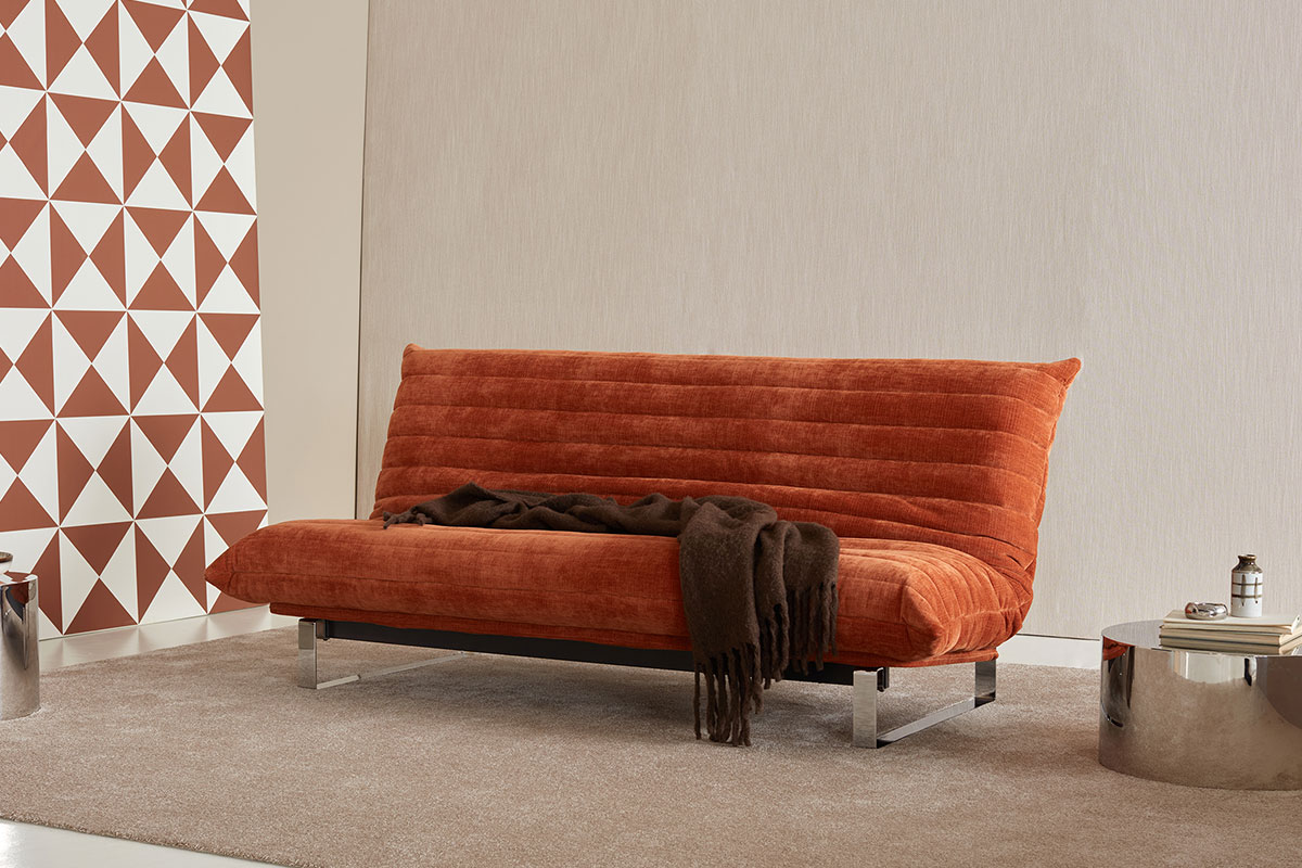 Minimum 140 Sofa Bed Quiltus kot sodoben multifunkcijski kavč z odstranljivo prevleko