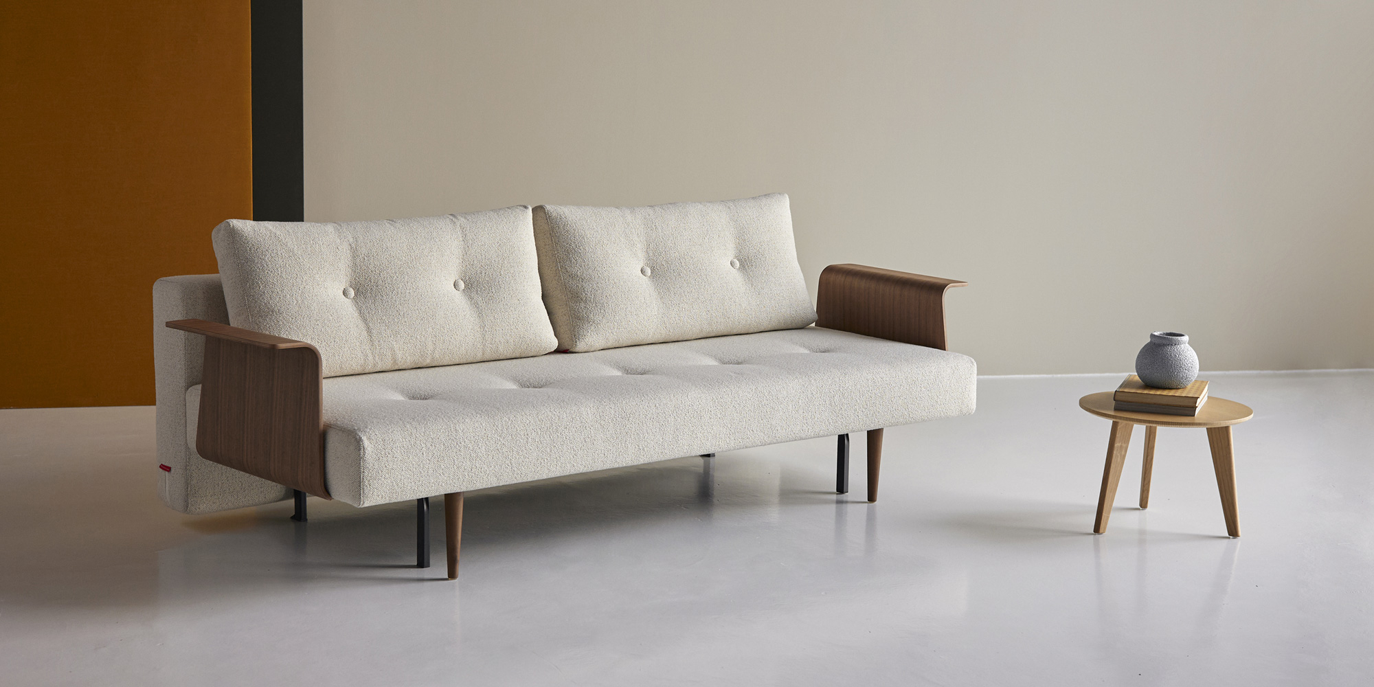 Recast sofa bed Recast sofa bed z rokonasloni, tkanina 357