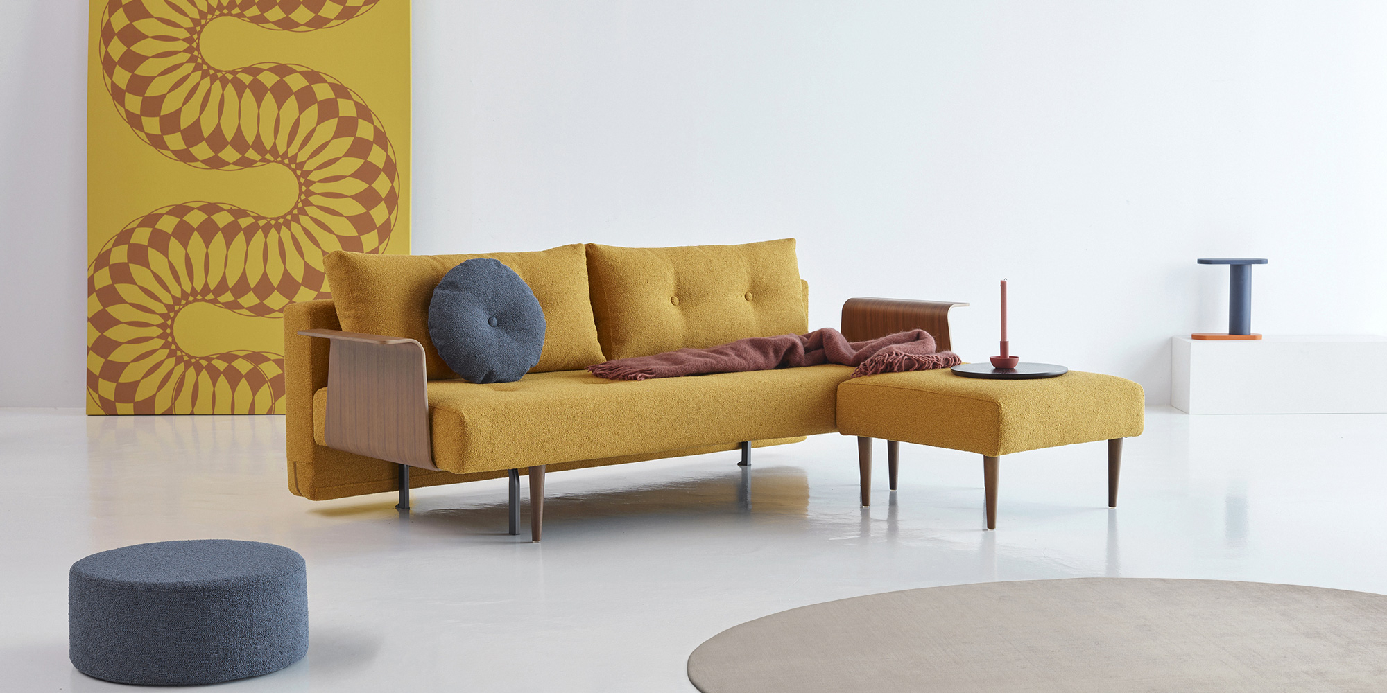 Recast sofa bed Recast sofa bed z rokonasloni, tkanina 536