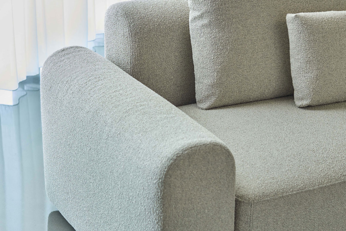 Rund C3-4 v tkanini Boucle Beige 539, detajl rokonaslona